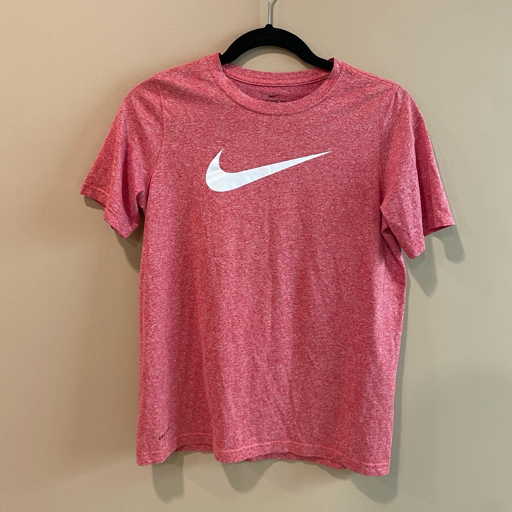 Nike Athletic short sleeve shirt youth boys XL extra large red white swoosh